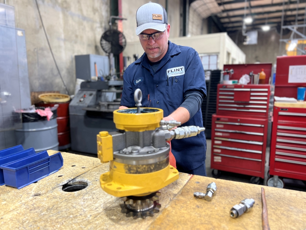 Flint Hydraulics is a hydraulic component distributer for Hydraquip.