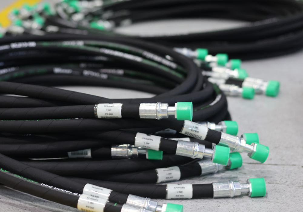 Hydraulic hoses are essential to the safe and reliable operation of hydraulic equipment.